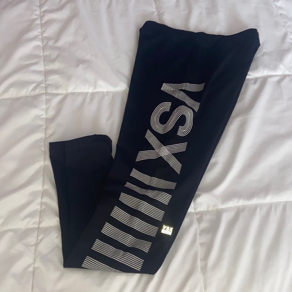 Victorias Secret Sport VSX WHITE graphic Full Length Leggings Black size Small